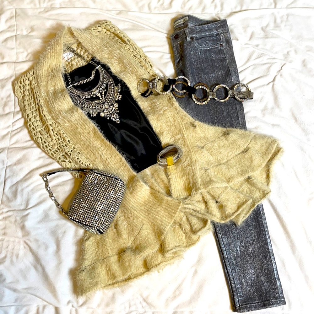 Sleeveless Beige Crochet Sweater Cardigan